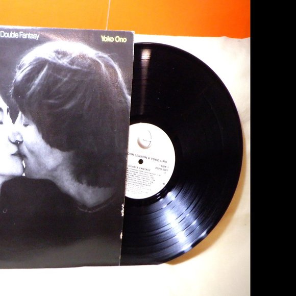 Here It Is ! *** DOUBLE FANTASY with John and Yoko - Picture 3 of 3